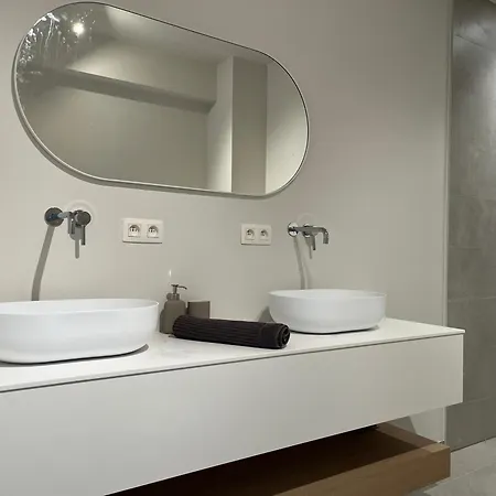 Daire Renovated With Casino View And Free Parking *