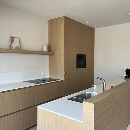 Renovated With Casino View And Free Parking Daire